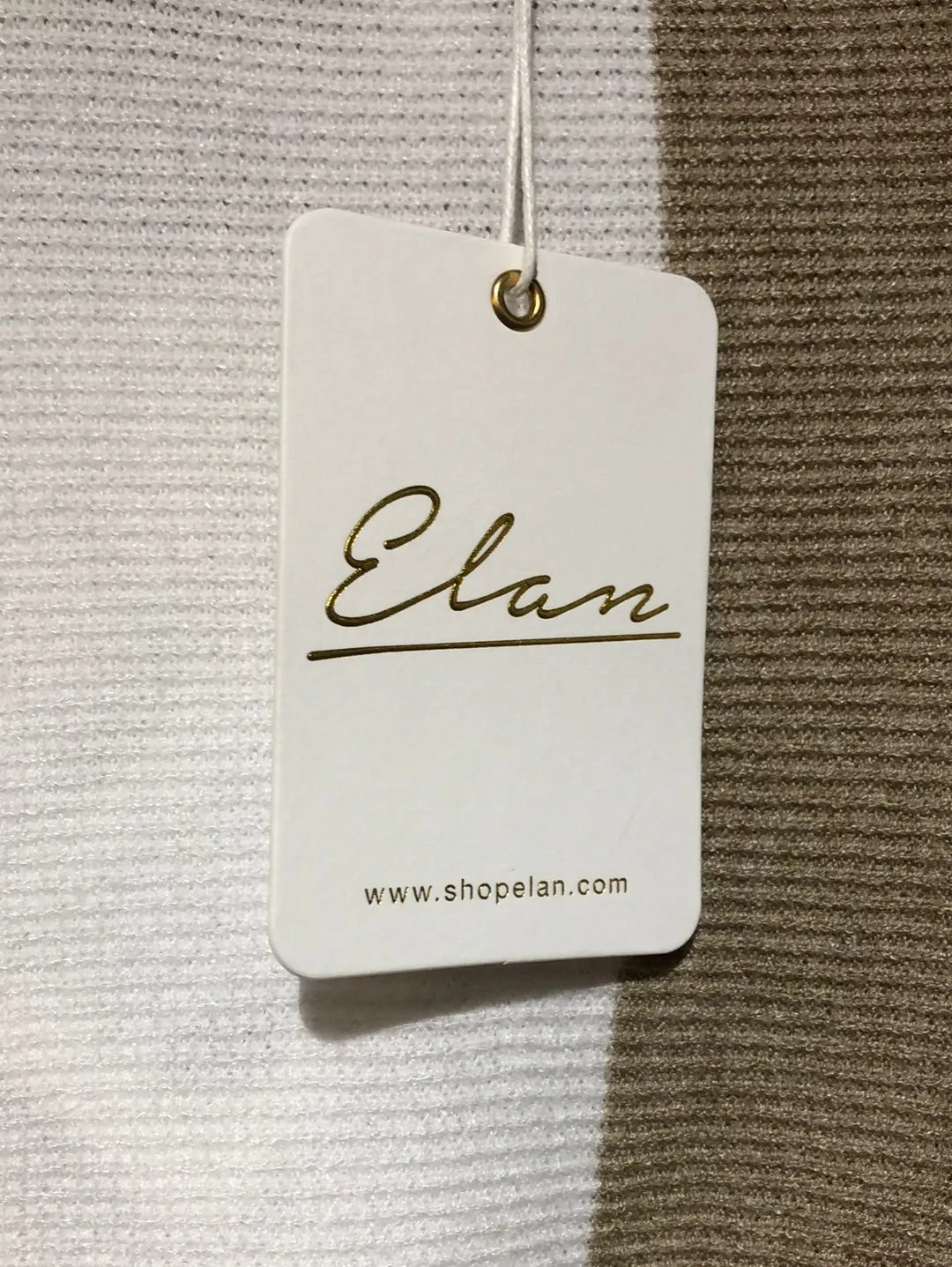 ELAN Beige and white Turtleneck sweater
